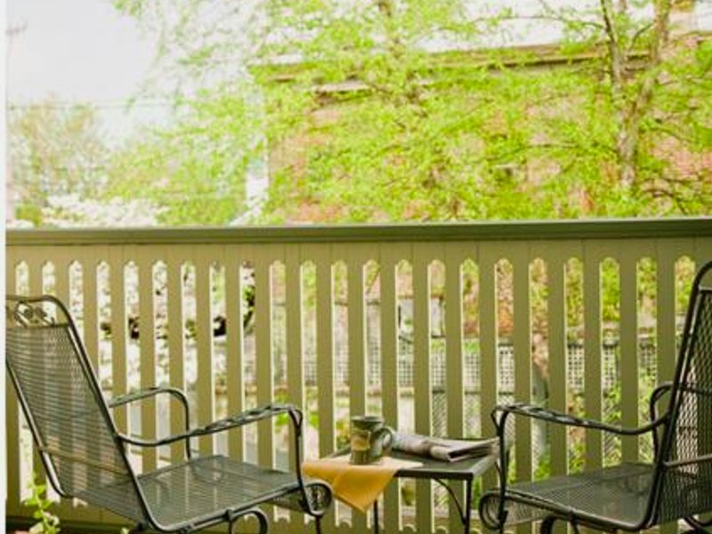 Lambertville Houseの写真
