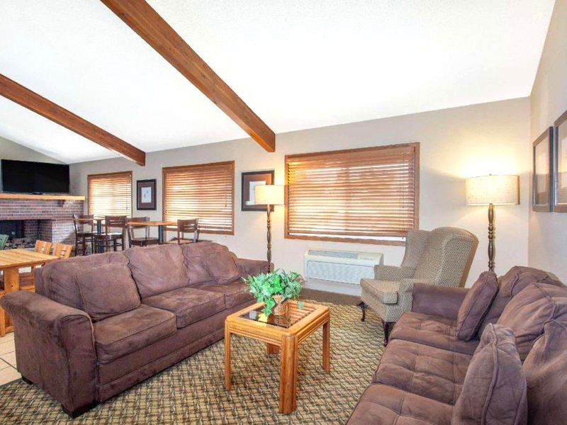 AmericInn by Wyndham Willmarの写真