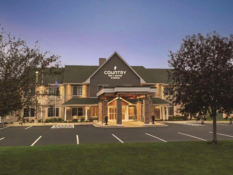 Country Inn & Suites by Radisson, Willmar, MNの写真