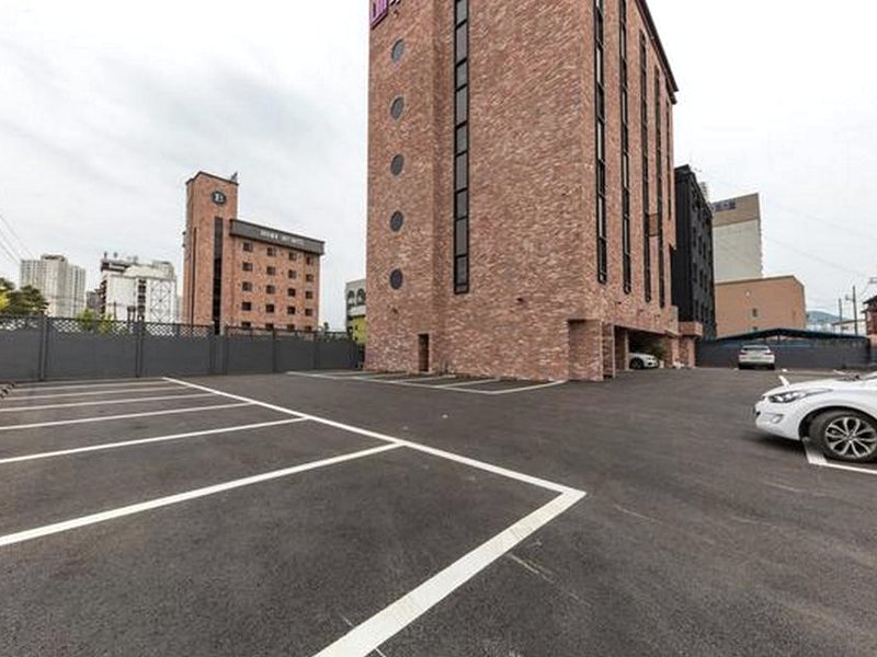 忠州 ステーション ルーム ホテル (Chungju Station Ruem Hotel)の写真