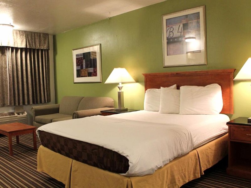 Americas Best Value Inn Boardmanの写真