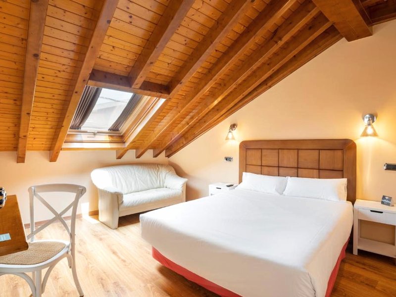 Hotel Alda Lalinの写真