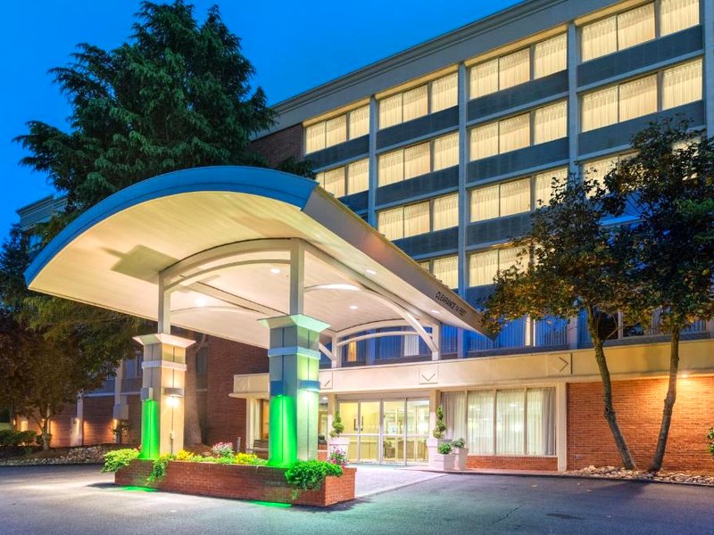 Holiday Inn Express and Suites Charlottesville By IHGの写真