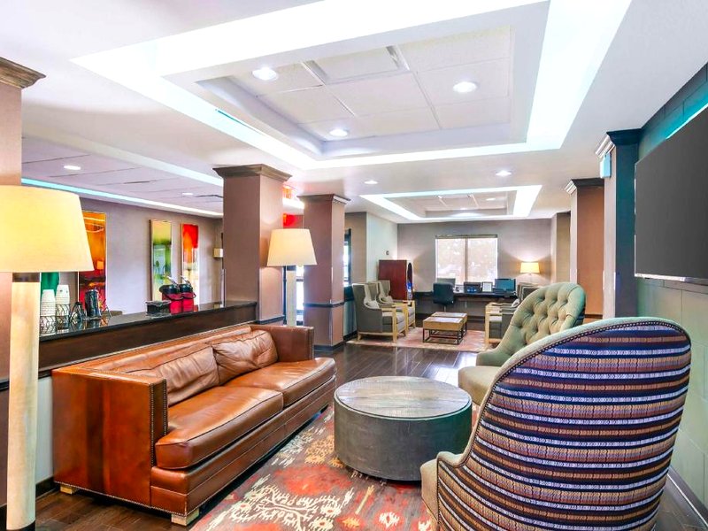 Best Western Plus Olathe Hotelの写真