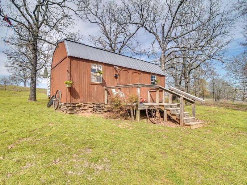 Countryside Tiny Home in Cameron about 5 Mi to Poteau!の写真