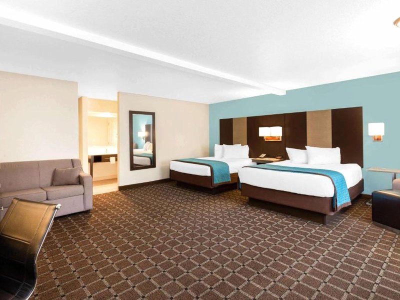 トラベロッジ エンジェルズ キャンプ CA (Travelodge by Wyndham Angels Camp CA)の写真