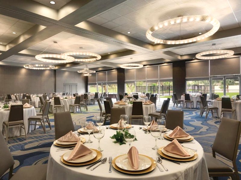 ラディソン ホテル マッカレン エアポート (Radisson Hotel McAllen Airport)の写真