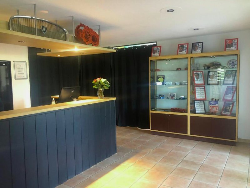 Enzo Hotels Chartres Mainvilliers By Kyriad Directの写真