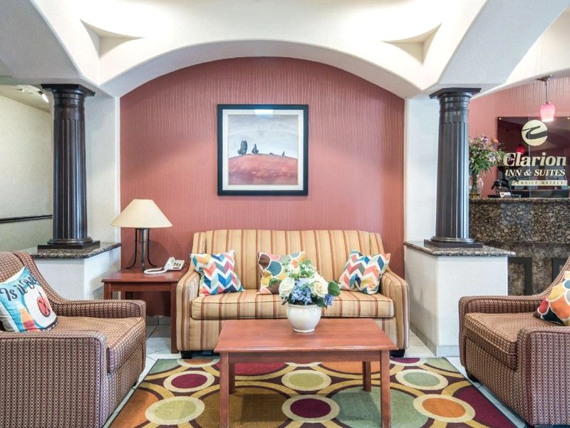 クラリオンイン&スイーツ ウェザーフォード サウス (Clarion Inn & Suites Weatherford South)の写真