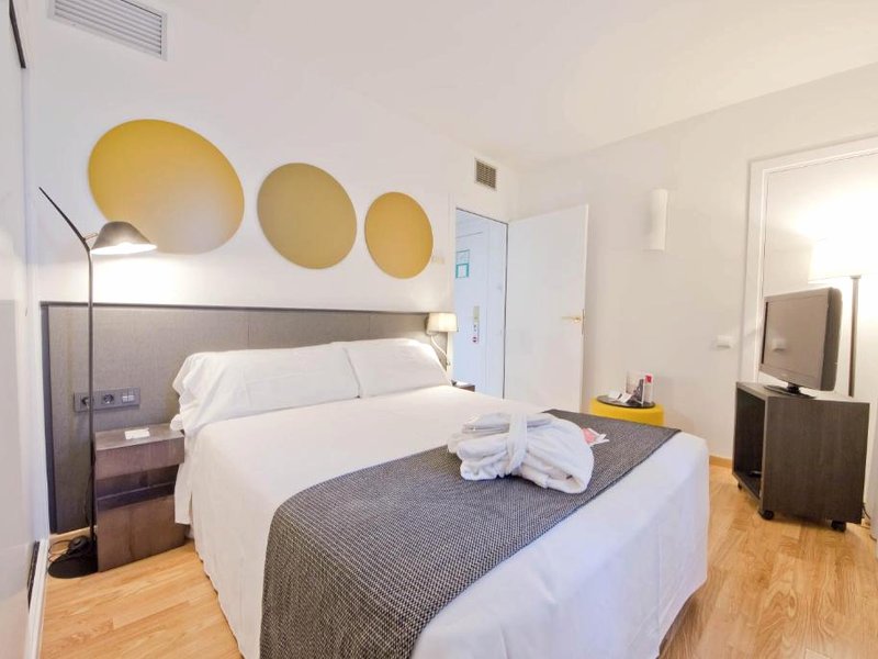 アパートホテル アテネア バレス (Aparthotel Atenea Valles)の写真