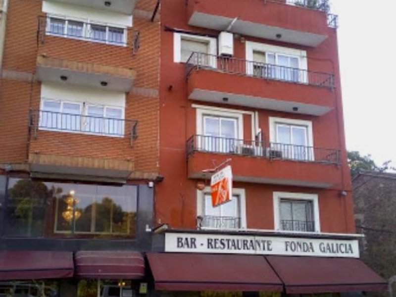 HOSTAL GALICIA CARDEDEUの写真