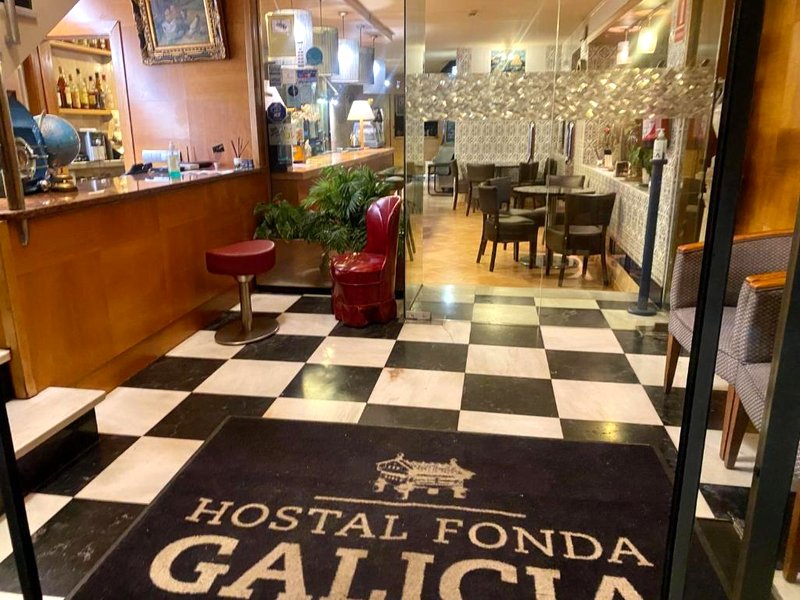 HOSTAL GALICIA CARDEDEUの写真