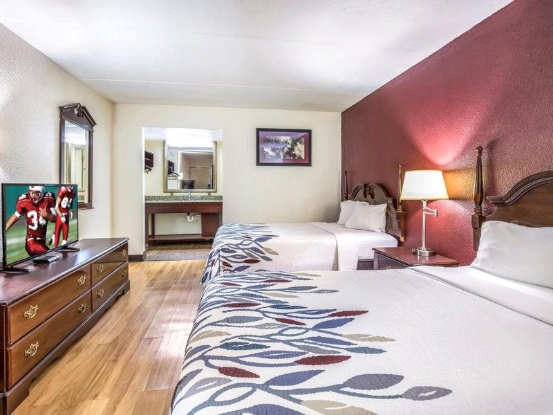 レッド ルーフ イン カリービル (Red Roof Inn Caryville)の写真
