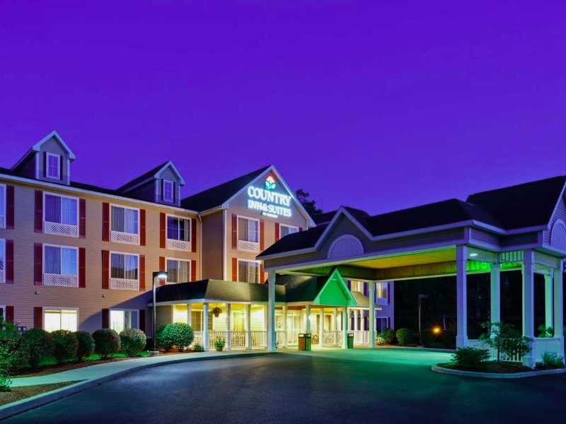 カントリー イン&スイーツ バイ ラディソン レイク ジョージ（クィーンズベリー）NY (Country Inn & Suites by Radisson, Lake George (Queensbury), NY)の写真