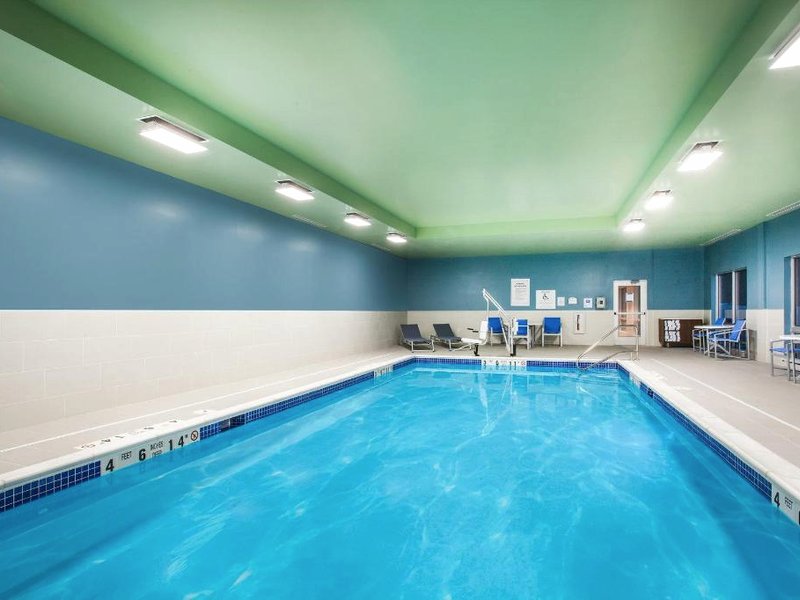 Holiday Inn Express Queensbury - Lake George Area By IHGの写真