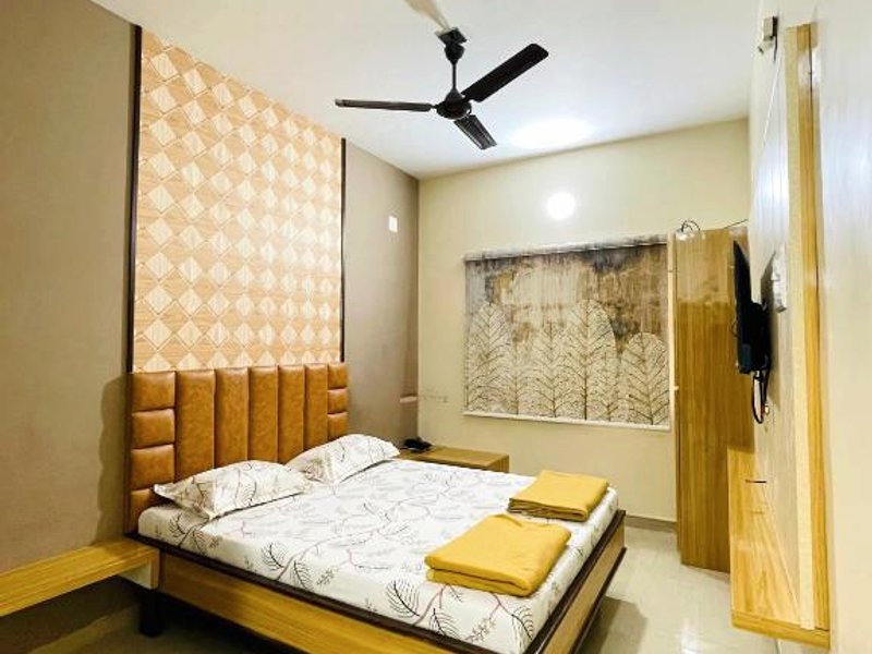 Hotel Rajdhani - Best Family Hotel in Pavagadh and in Halol GIDCの写真