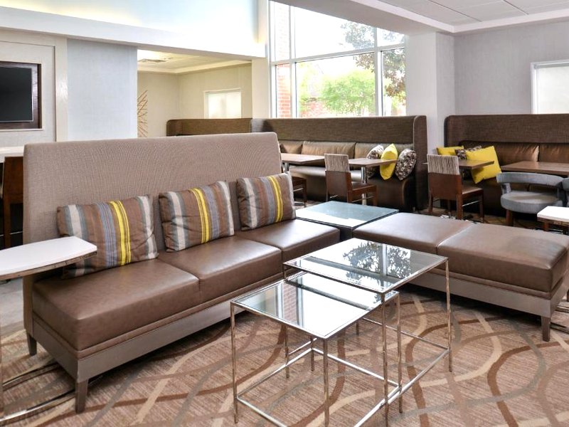 ホリデイ イン エクスプレス ホテル ＆ スイーツ ラファイエット バイ IHG (Holiday Inn Express Hotel & Suites Lafayette By IHG)の写真