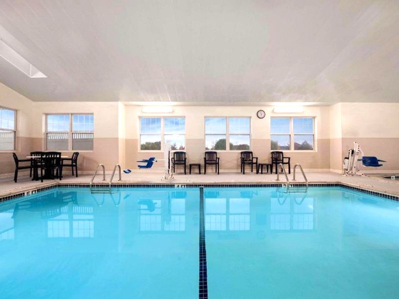 カントリー イン&スイーツ バイ ラディソン ダンディー (Country Inn & Suites by Radisson, Dundee, MI)の写真
