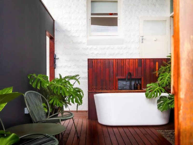 41 Found - Lux Vintage Home with Outdoor Bathの写真