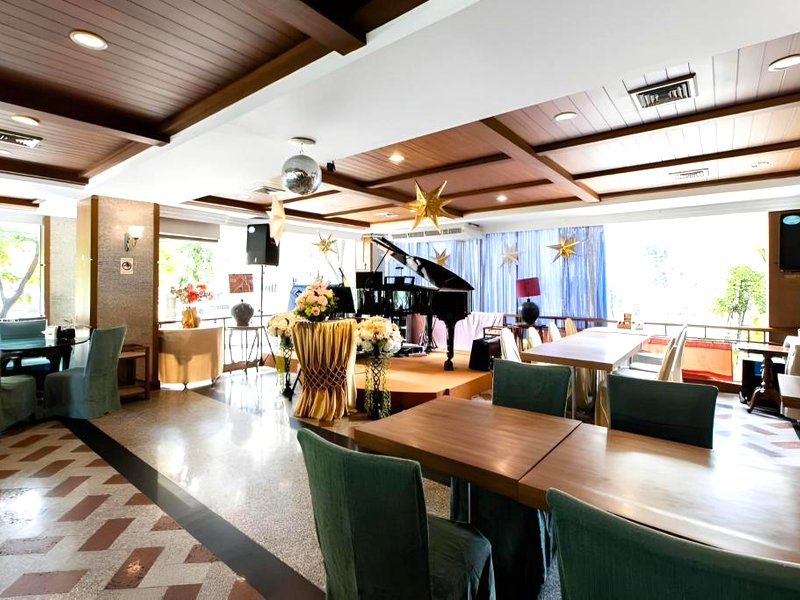 ノンタブリー パレス ホテル (Nonthaburi Palace Hotel)の写真