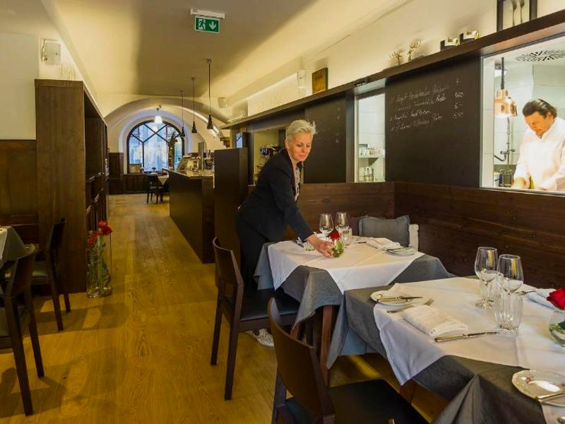 ゴットフリート エッセン トリンケン シュラーフェン (Gottfried - essen trinken schlafen)の写真