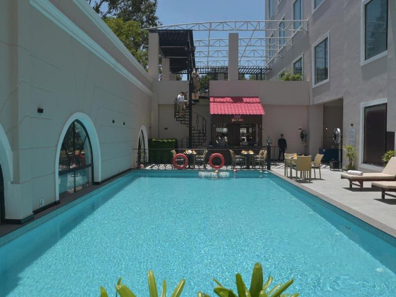 ホテル ポロ タワーズ アガルタラ (Hotel Polo Towers Agartala)の写真