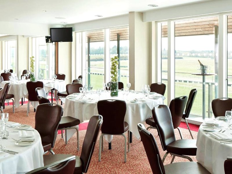 リングフィールド パーク マリオット ホテル&カントリークラブ (Lingfield Park Marriott Hotel & Country Club)の写真
