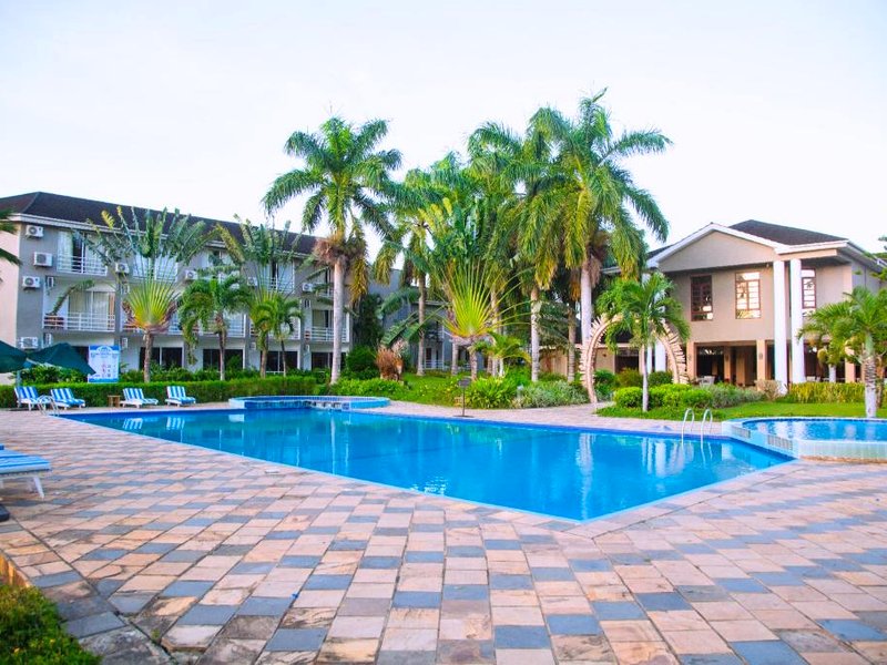 Tanga Beach Resort の写真