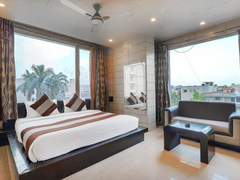 オークテル ホテル グランド シヴァ ニア ガンガ ガート (Oaktel Hotel Grand Shiva Near Ganga Ghat)の写真