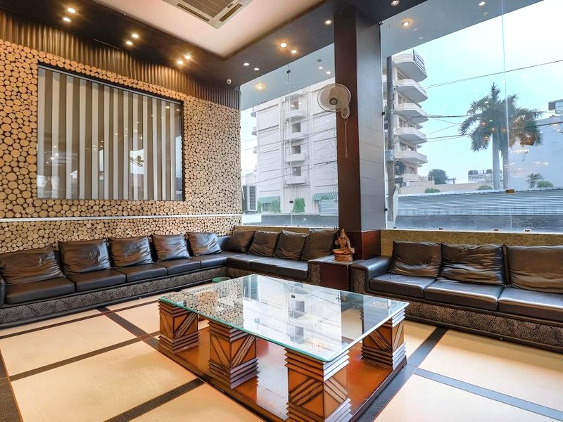 オークテル ホテル グランド シヴァ ニア ガンガ ガート (Oaktel Hotel Grand Shiva Near Ganga Ghat)の写真
