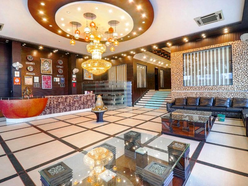 オークテル ホテル グランド シヴァ ニア ガンガ ガート (Oaktel Hotel Grand Shiva Near Ganga Ghat)の写真