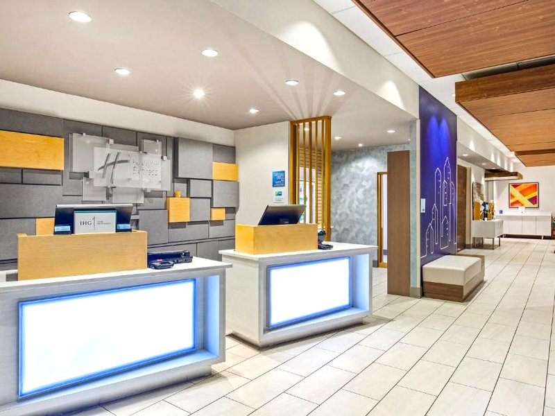 Holiday Inn Express & Suites - Carrollton West By IHGの写真
