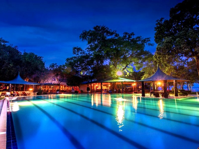 ホテル スドゥ アラリヤ (Hotel Sudu Araliya)の写真