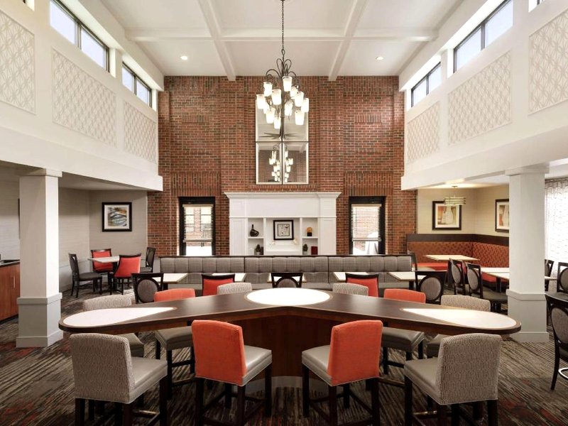 ホームウッド スイーツ バイ ヒルトン ニュータウン ラングホーン (Homewood Suites by Hilton Newtown Langhorne)の写真