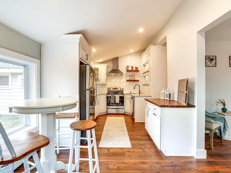 In-Town and Walkable Historic Yardley Retreat!の写真