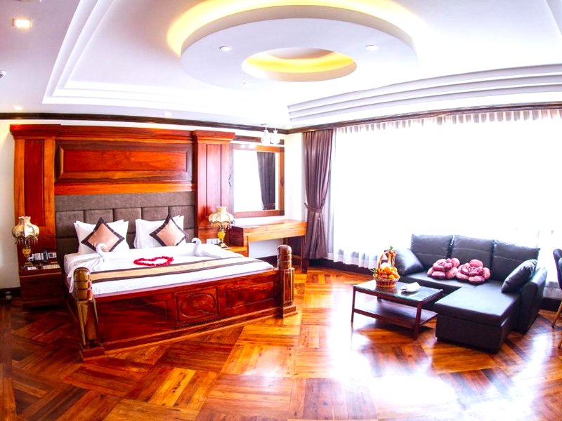 コンポントム パレス ホテル (Kampong Thom Palace Hotel)の写真