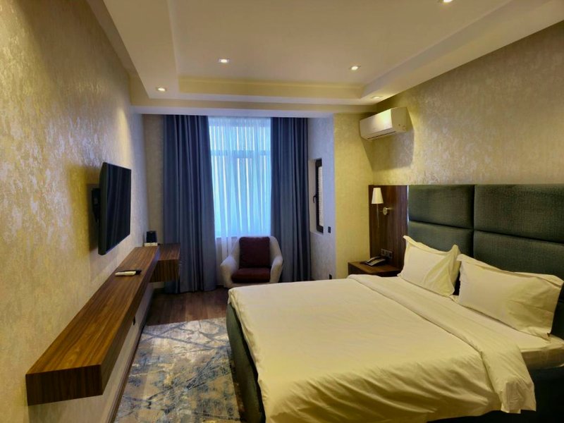 HOTEL AYNIの写真
