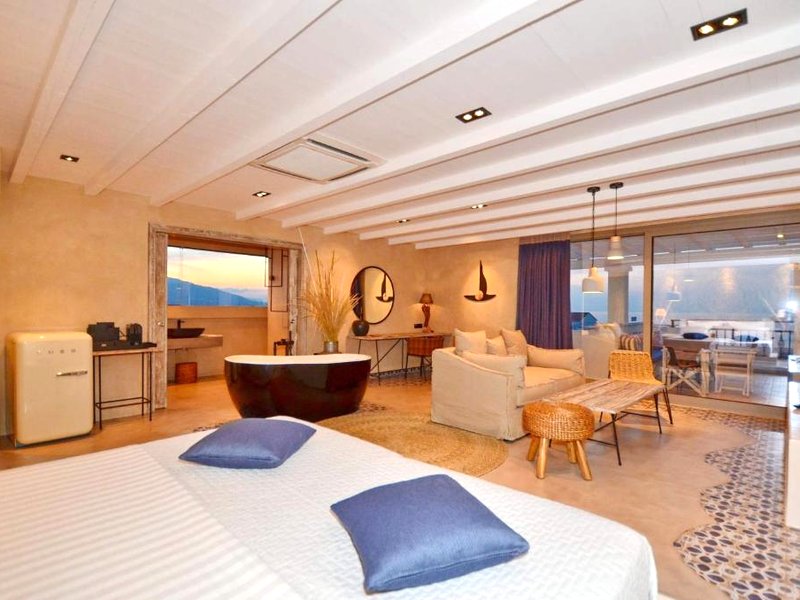 Hotel Evilion Sea And Sunの写真