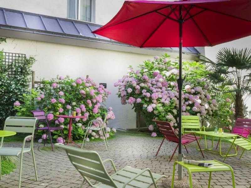 Hotel Acanthe - Boulogne Billancourtの写真