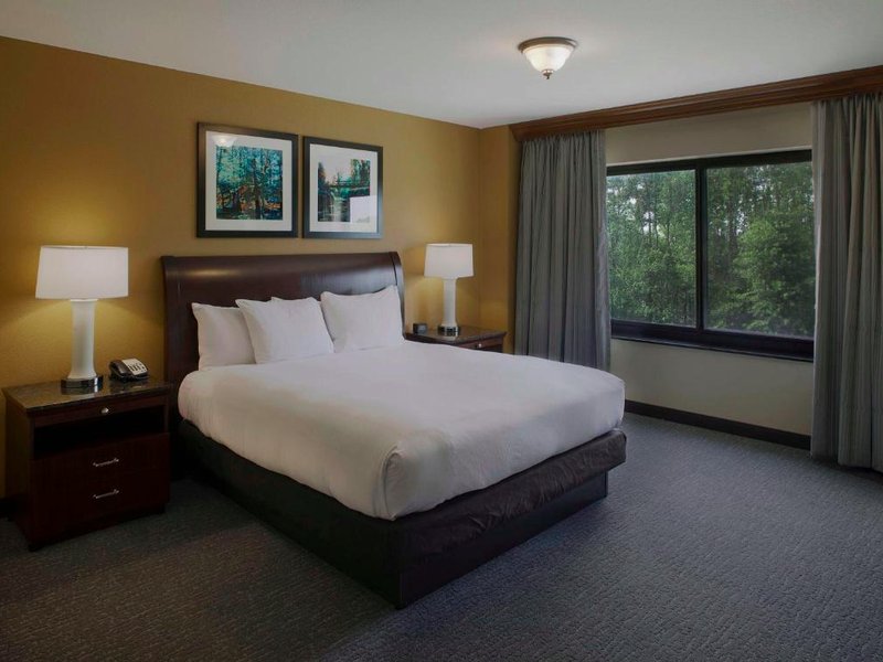 ダブルツリー スイーツ バイ ヒルトン ベントンヴィル (DoubleTree Suites by Hilton Bentonville)の写真