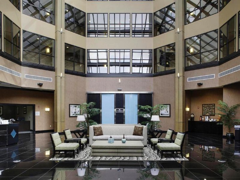 ダブルツリー スイーツ バイ ヒルトン ベントンヴィル (DoubleTree Suites by Hilton Bentonville)の写真