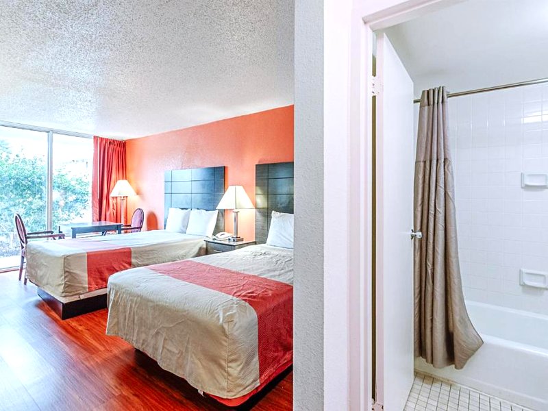 Motel 6 Dumfries, VAの写真