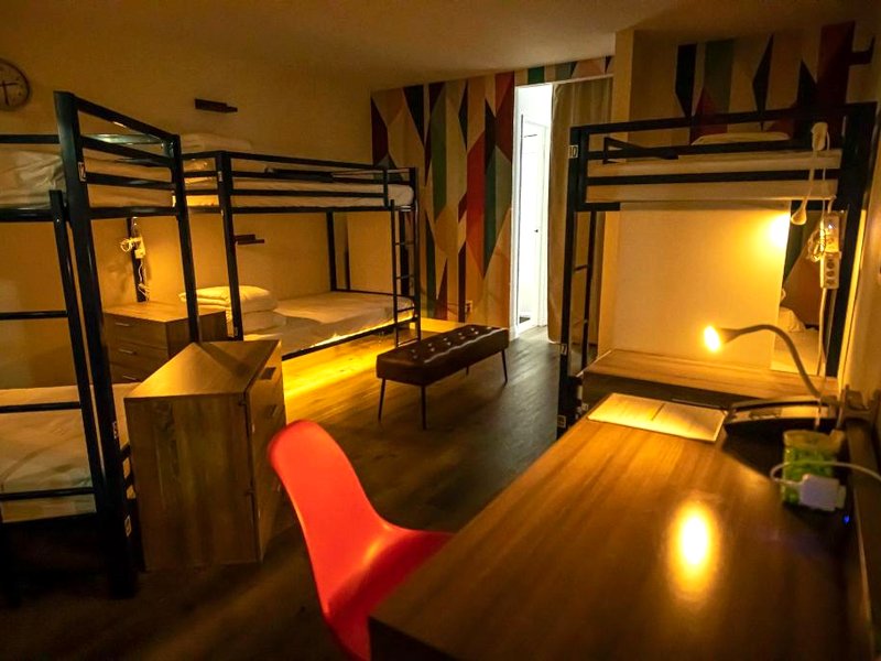 Bポッシュテルズ アナハイム (Bposhtels Anaheim)の写真