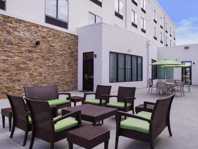 Holiday Inn Express & Suites Monroe By IHGの写真