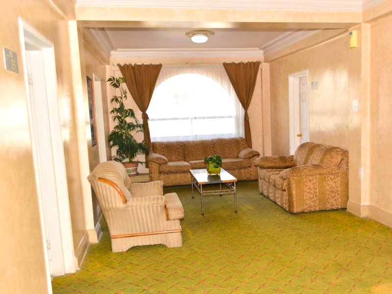 ホテル バエサ (HOTEL BAEZA)の写真