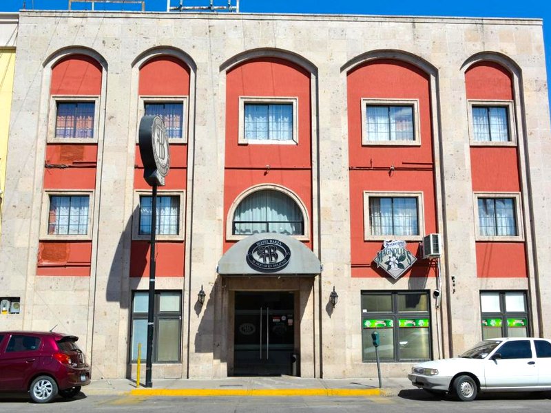 ホテル バエサ (HOTEL BAEZA)の写真