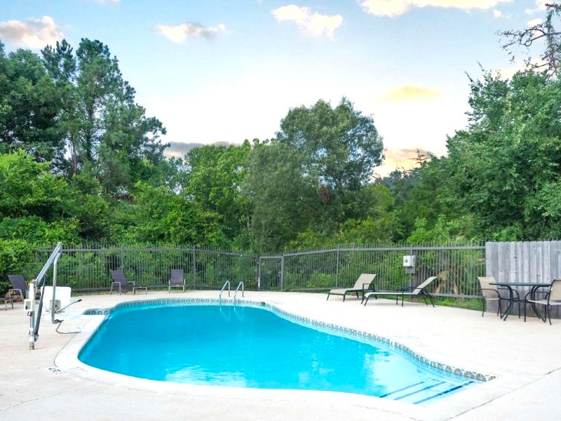 Motel 6 Livingston, TXの写真