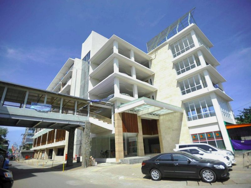 ラウト ビル リゾート ホテル (Laut Biru Resort Hotel)の写真