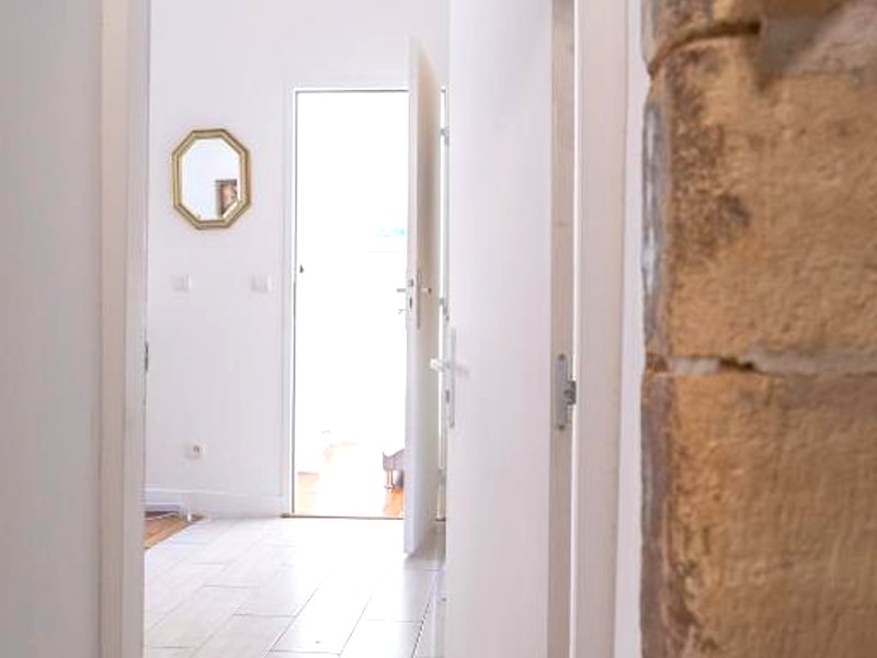 Appartement moderne , trevoux centre historiqueの写真