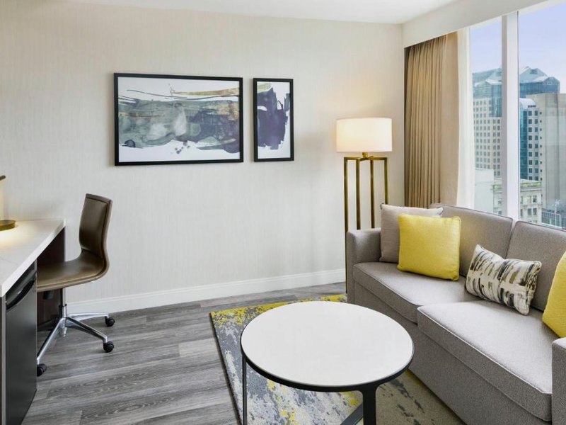 Delta Hotels Vancouver Downtown Suitesの写真